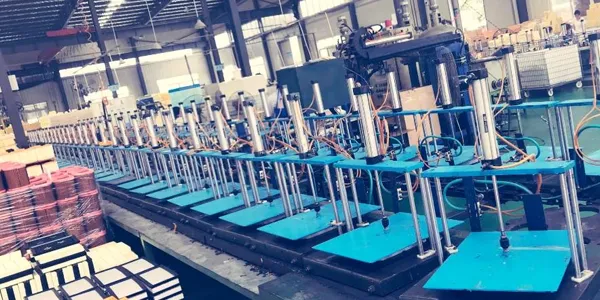 Air filter factory planning with a long automated production line in the workshop.