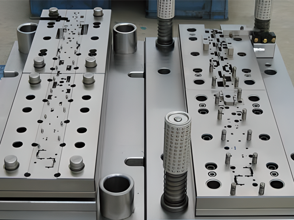A set of special-shaped component progressive die